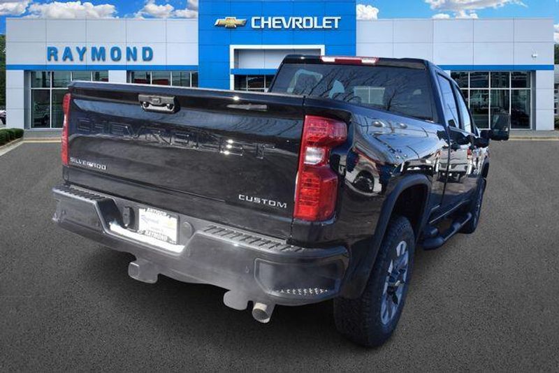 New 2026 Chevrolet Silverado 2500HD CustomImage 4