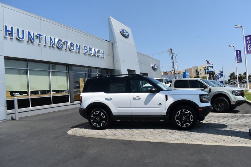 2024 Ford Bronco Sport Outer BanksImage 3