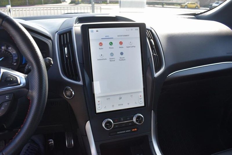 Used 2022 Ford Edge ST LineImage 18