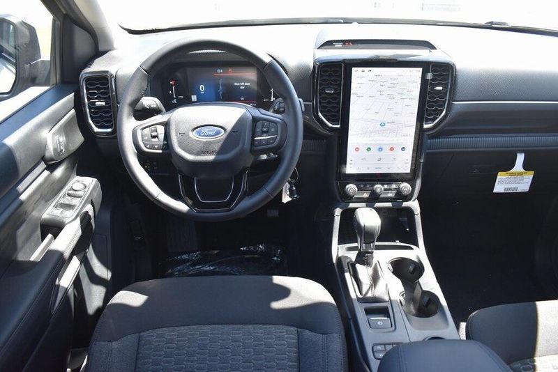 New 2025 Ford Ranger XLTImage 9
