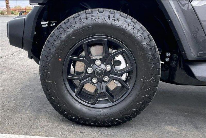 New 2026 Jeep Wrangler Unlimited 4-door SportImage 10