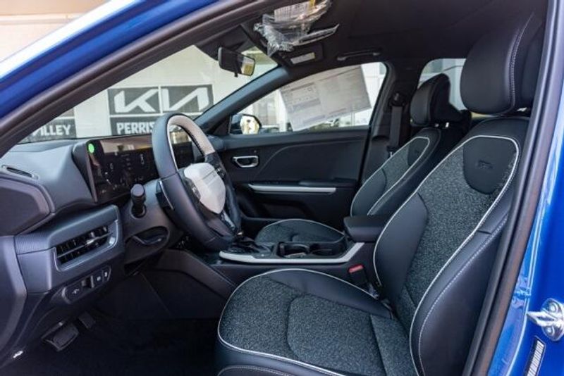 New 2025 Kia K4 GT-LineImage 12