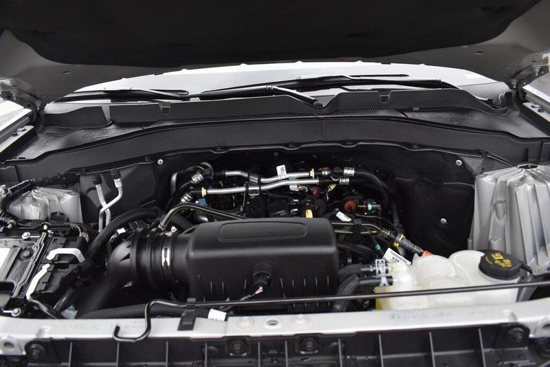 Used 2023 Ford Explorer XLTImage 23