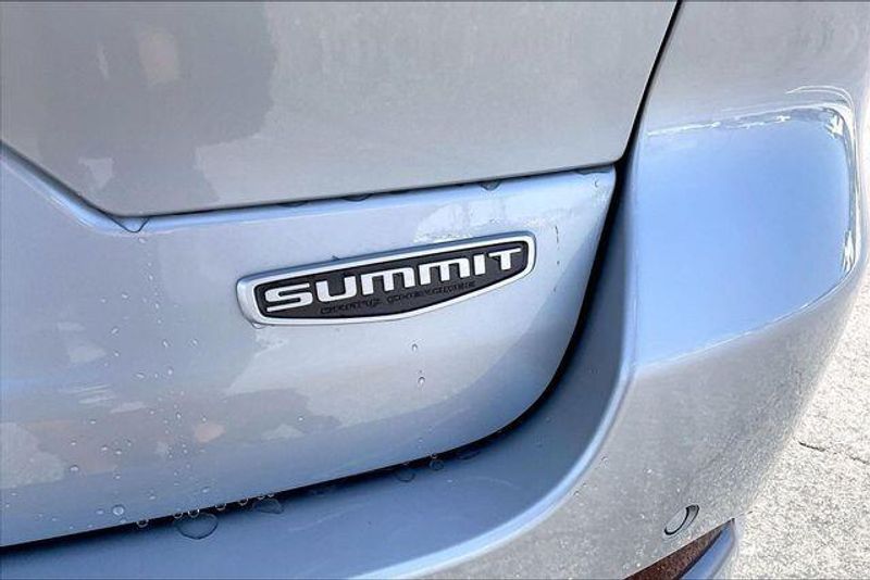 New 2026 Jeep Grand Cherokee SummitImage 13