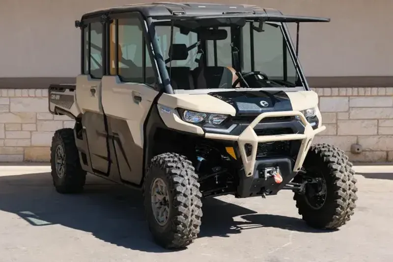 2025 CAN-AM DEFENDER MAX LIMITED CAB HD10 DESERT TAN AND STEALTH BLACK 