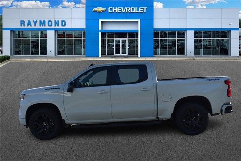 2024 Chevrolet Silverado 1500 RSTImage 8