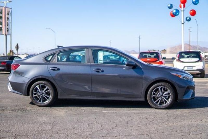 Used 2023 Kia Forte LXSImage 8