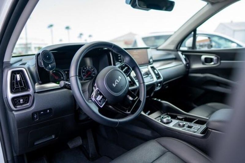 2022 Kia Sorento Hybrid SImage 11