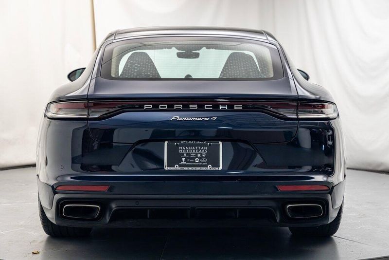 2021 Porsche Panamera 4Image 4