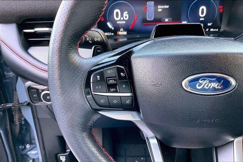 Used 2025 Ford Explorer STImage 18