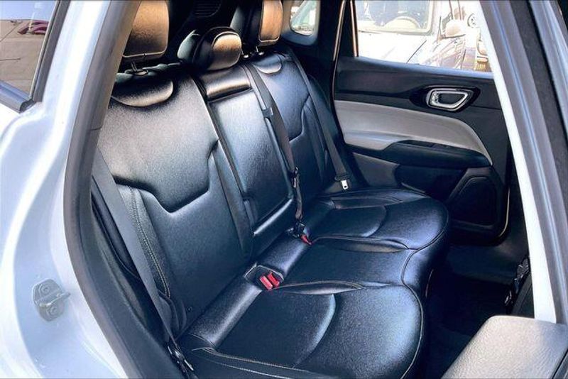 Used 2025 Jeep Compass LimitedImage 26