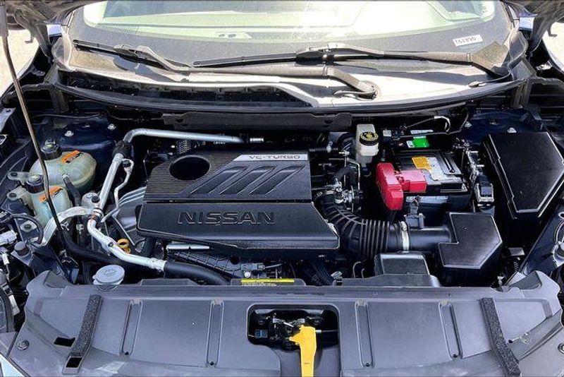 Used 2023 Nissan Rogue SVImage 9