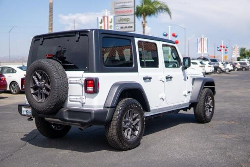Used 2025 Jeep Wrangler Sport SImage 7