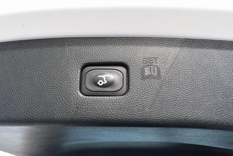 Used 2022 Ford Edge ST LineImage 7