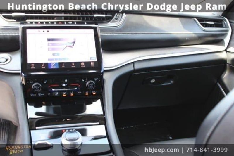 2022 Jeep Grand Cherokee LimitedImage 15