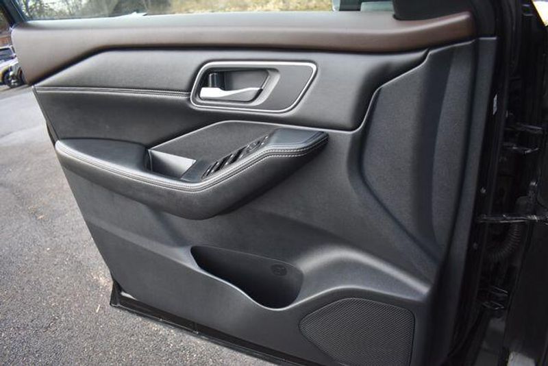 Used 2021 Nissan Rogue SVImage 33