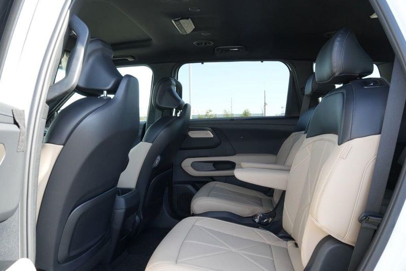 New 2027 Kia Telluride Hybrid EXImage 10