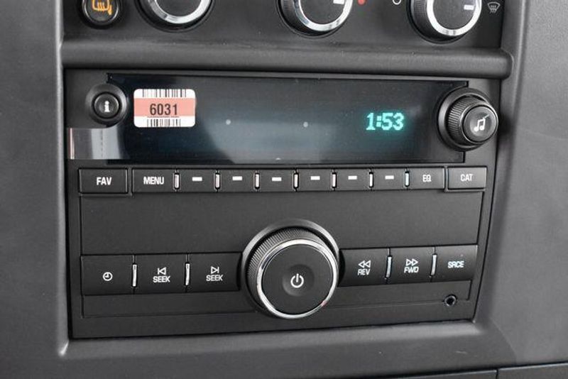 New 2025 Chevrolet Express 3500 Work VanImage 26
