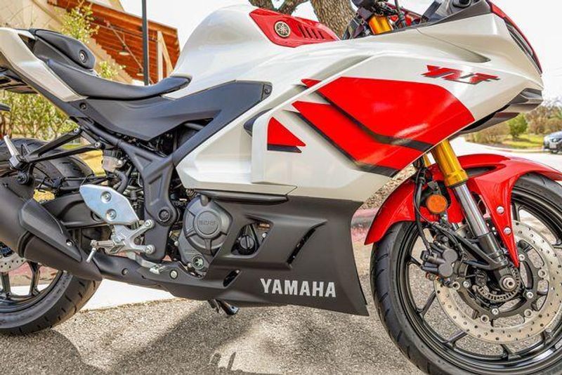 NEW 2026 YAMAHA YZFR3 ABS 70TH ANNIVERSARY EDITION Image 3