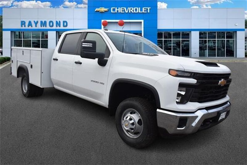 2025 Chevrolet Silverado 3500HD Work TruckImage 10