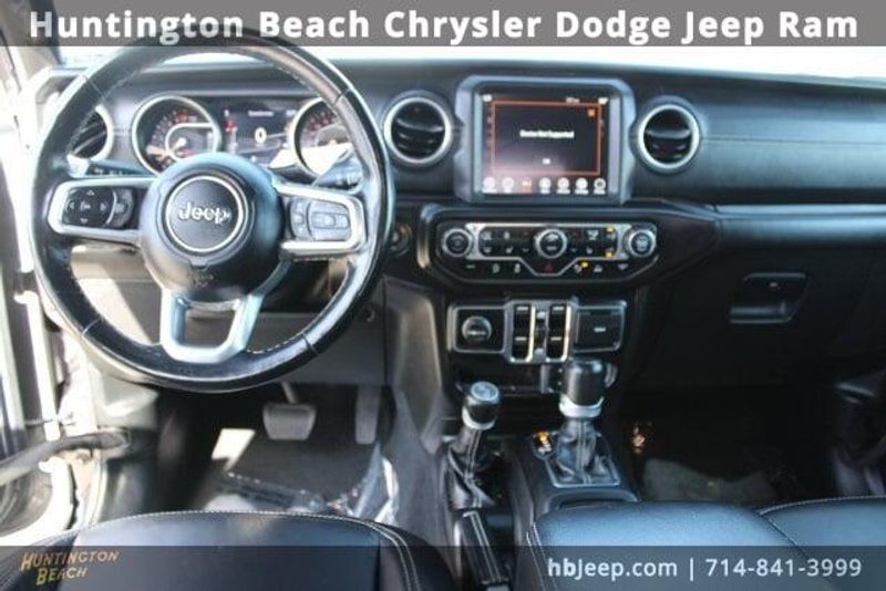 2020 Jeep Gladiator OverlandImage 18