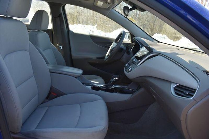 Used 2023 Chevrolet Malibu LTImage 13