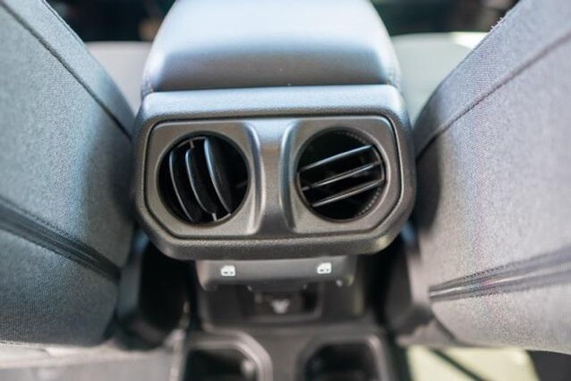 Used 2024 Jeep Wrangler SaharaImage 18