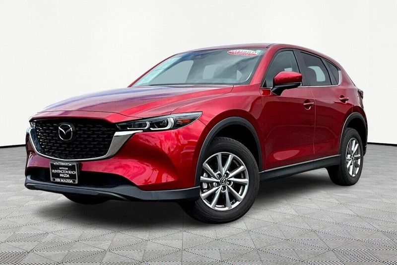 2022 Mazda CX-5 2.5 S Preferred PackageImage 1