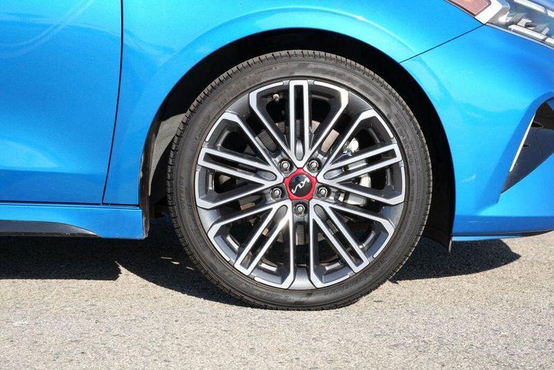 Used 2023 Kia Forte GTImage 9