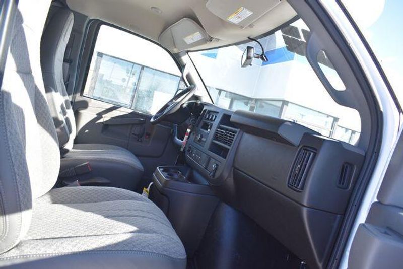 New 2025 Chevrolet Express 2500 Work VanImage 13