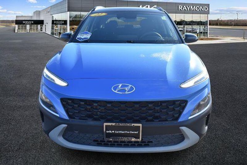 Used 2022 Hyundai Kona SELImage 8