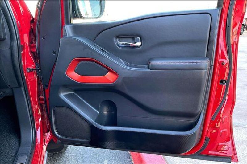 Used 2023 Nissan Frontier PRO-4XImage 23