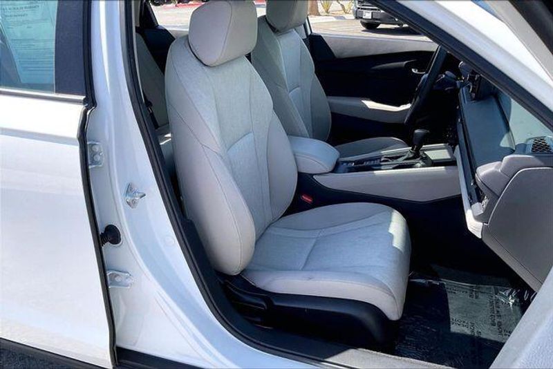Used 2025 Honda Accord Sedan SEImage 6