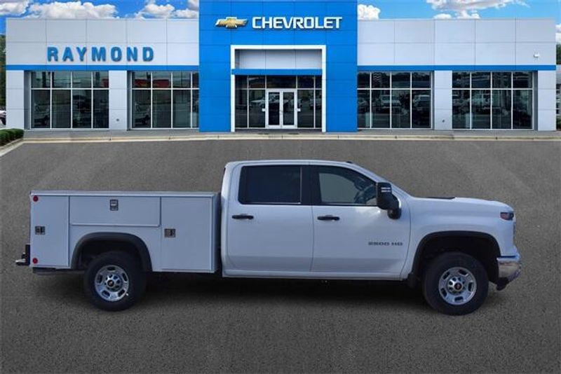 2024 Chevrolet Silverado 2500HD Work TruckImage 2