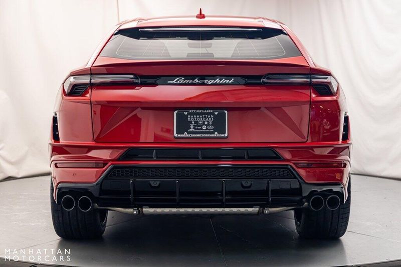 2023 Lamborghini Urus SImage 4