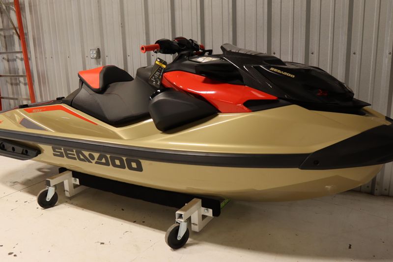 2025 SEADOO RXPX 325 WITH SOUND SYSTEM METALLIC TAN AND LAVA RED 