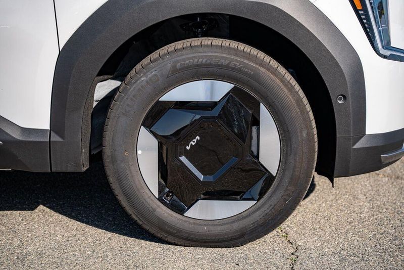 New 2026 Kia EV9 WindImage 9