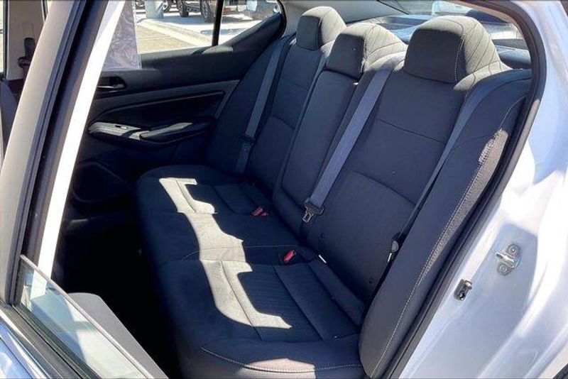 Used 2025 Nissan Altima 2.5 SVImage 25