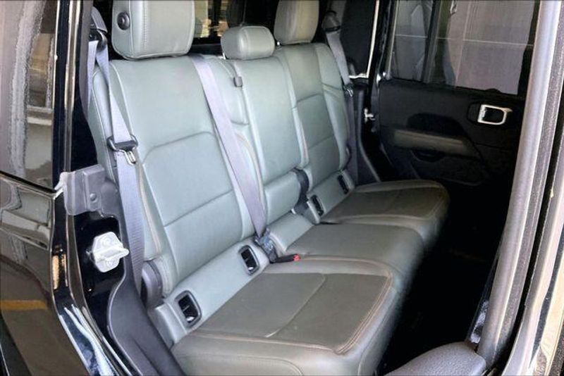 Used 2024 Jeep Gladiator MojaveImage 25