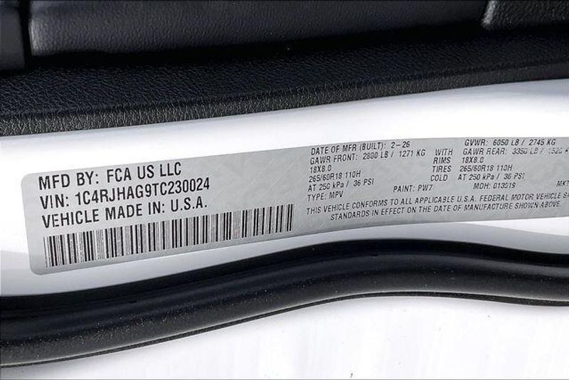 New 2026 Jeep Grand Cherokee Laredo X 4x4Image 15