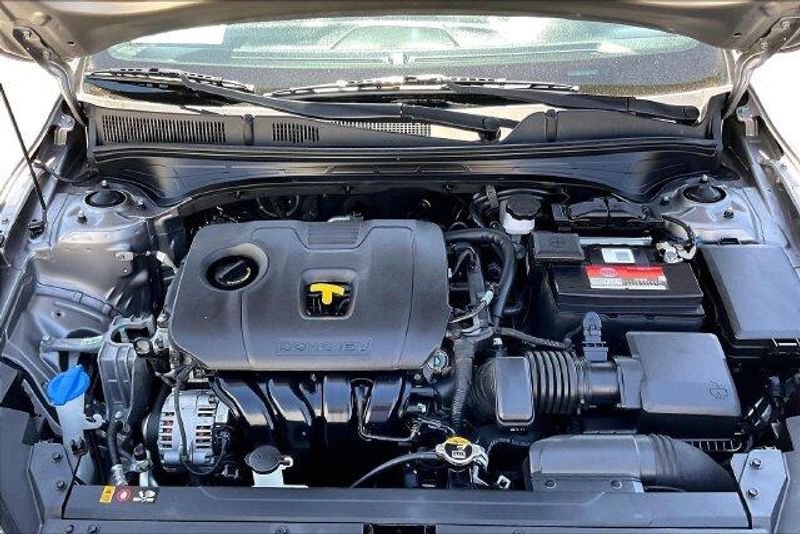 Used 2023 Kia Forte LXSImage 9