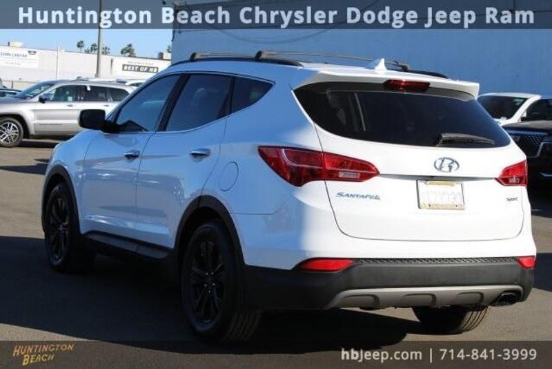 2016 Hyundai Santa Fe Sport 2.4 BaseImage 3