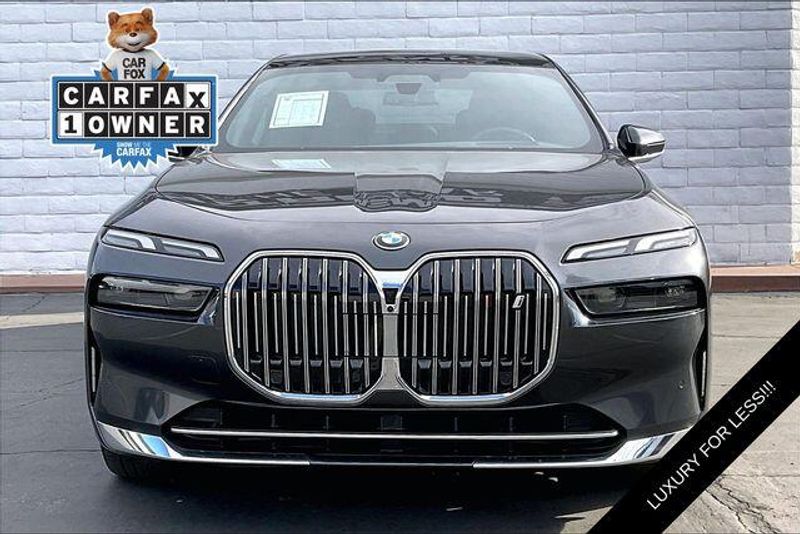 Used 2023 BMW i7 xDrive60Image 2