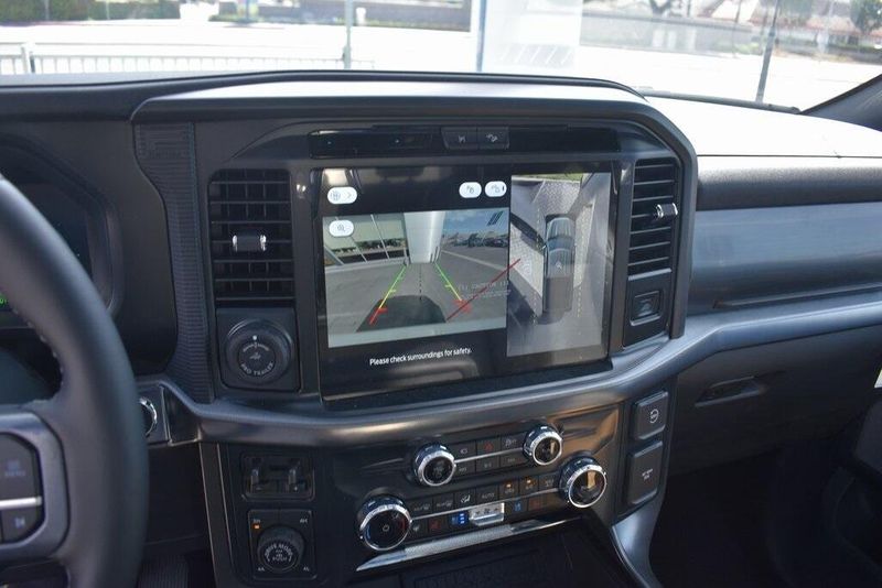 New 2025 Ford F-150 LariatImage 25