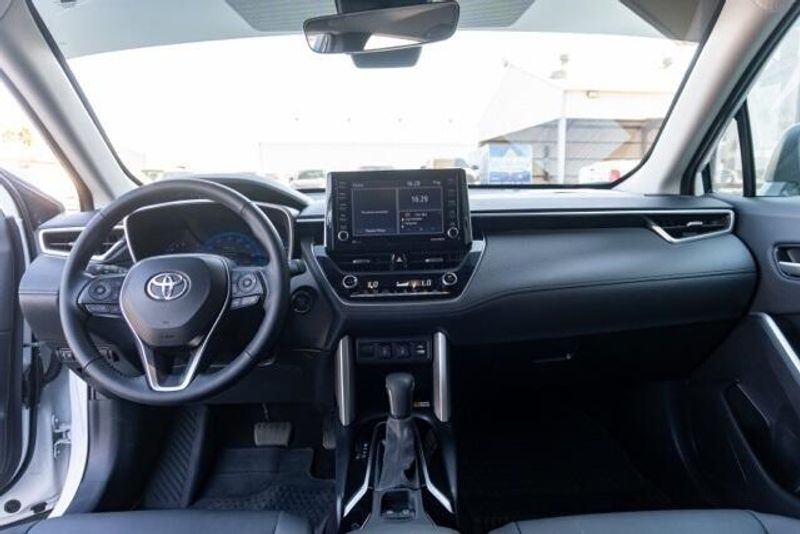 Used 2022 Toyota Corolla Cross XLEImage 16