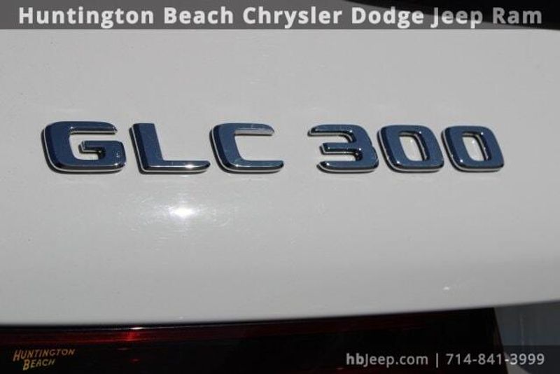2022 Mercedes-Benz GLC 300Image 6