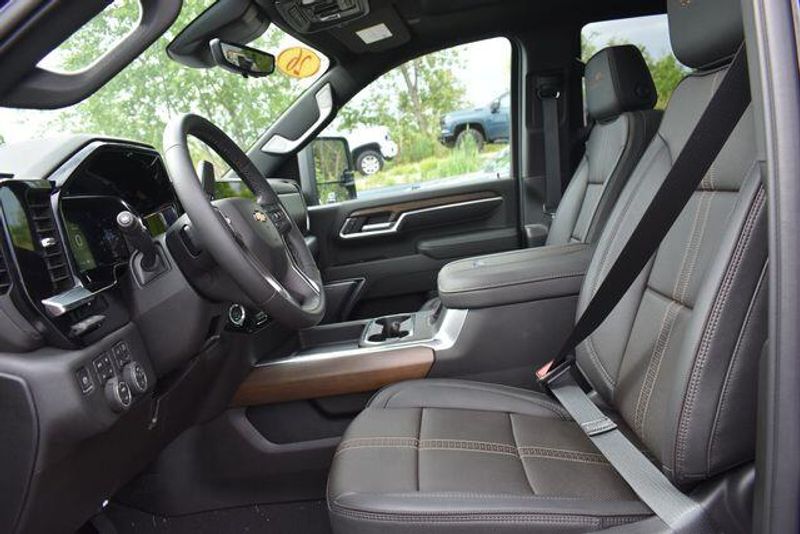 New 2026 Chevrolet Silverado 3500HD High CountryImage 31
