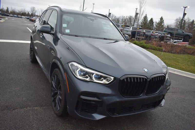Used 2022 BMW X5 xDrive40iImage 9