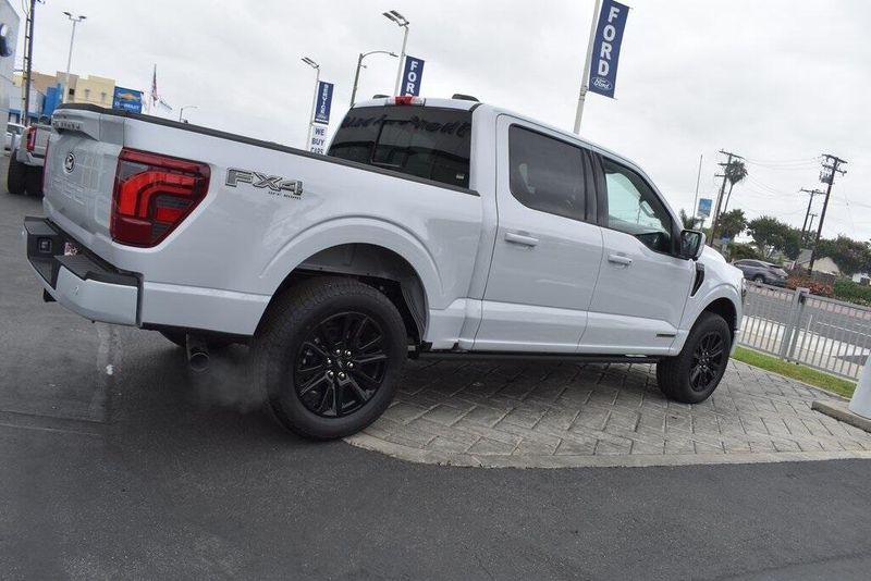 New 2025 Ford F-150 PlatinumImage 2