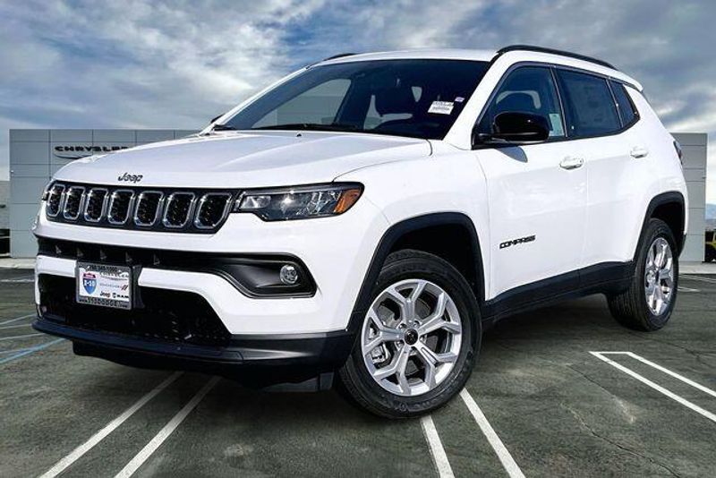 New 2026 Jeep Compass Latitude 4x4Image 1